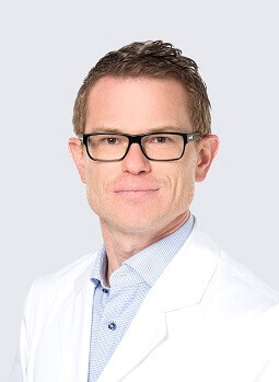 Plastische Chirurgie Bern - Portraitbild Dr. Kiermeir 